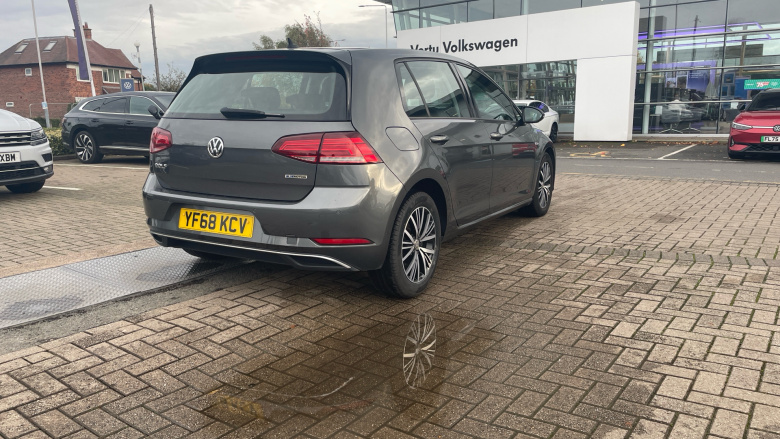 Volkswagen Golf 1.5 TSI EVO SE [Nav] 5dr Petrol Hatchback